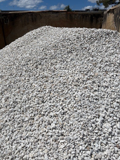 Pebble White Crushed Marblestone 20-30mm