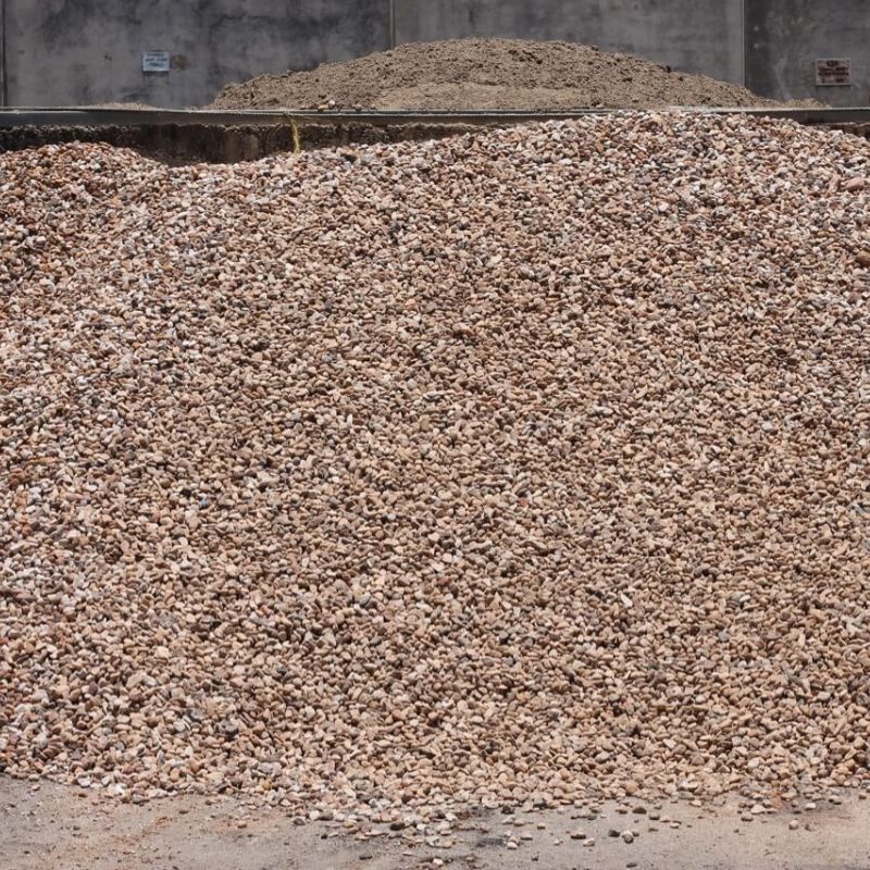 Pebbles 20-40mm Pebble Gold Tumbled Sandstone
