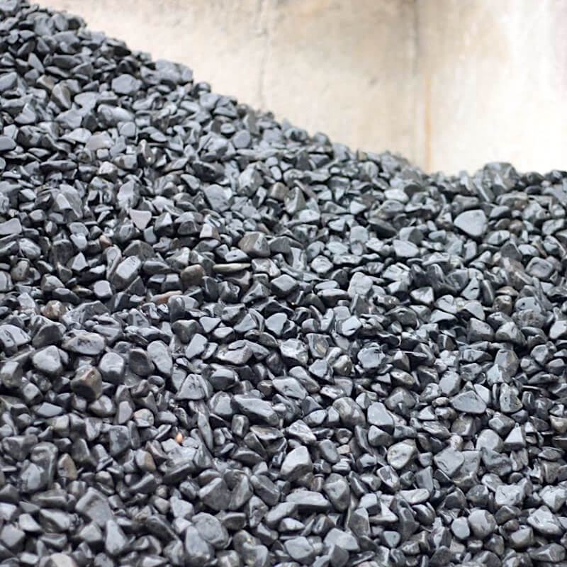 Pebble Black 20-40 mm