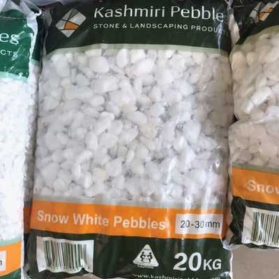 Kashmiri Pebble Snow White